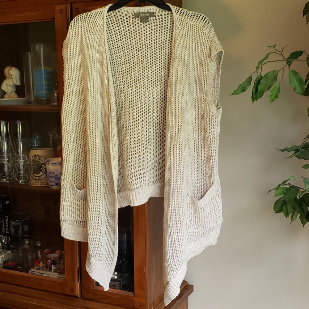 Women's Sleeveless Shaw | Size M